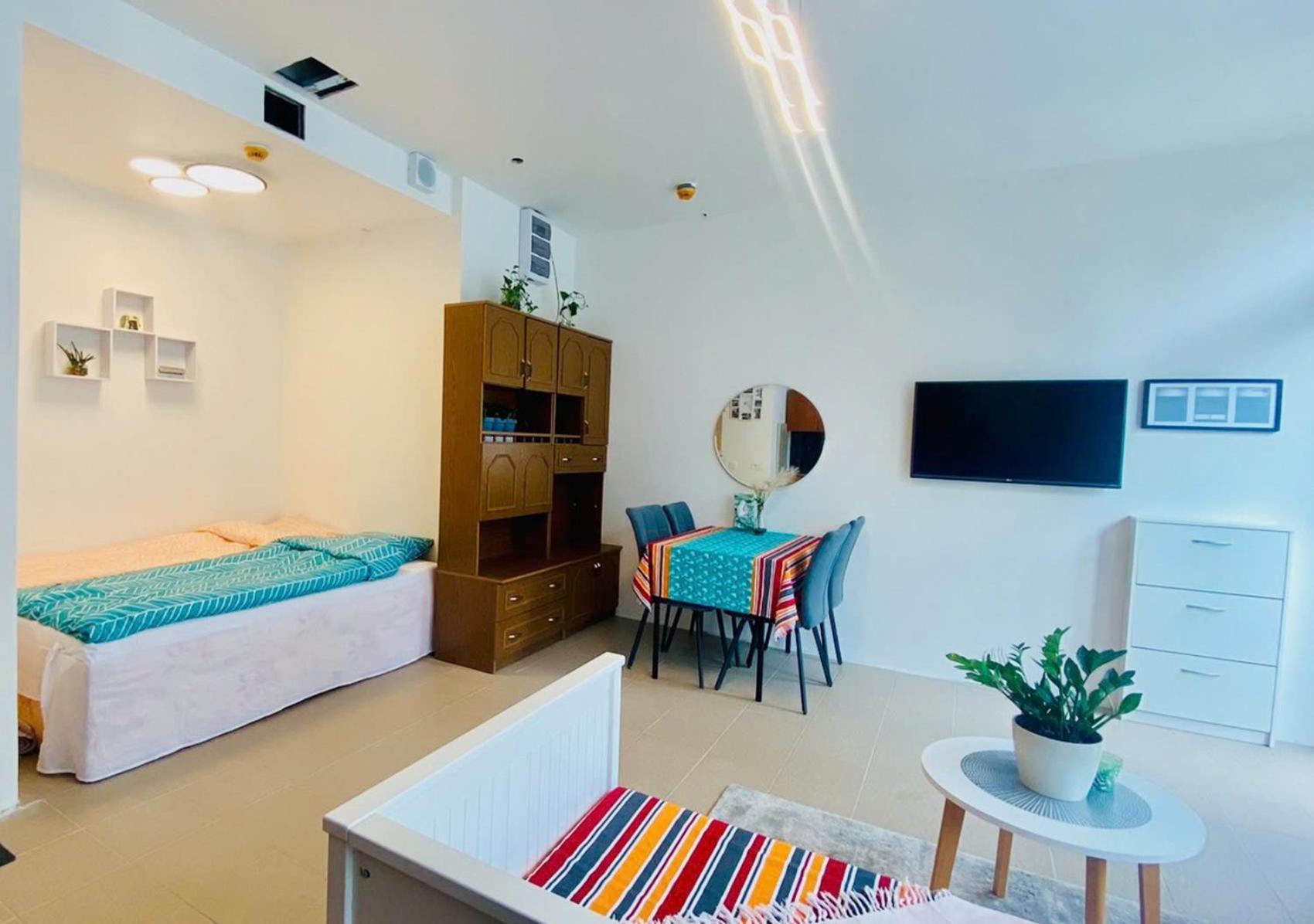 Green Studio Praha 2 L Ground Floor Free Parking Praga Exterior foto